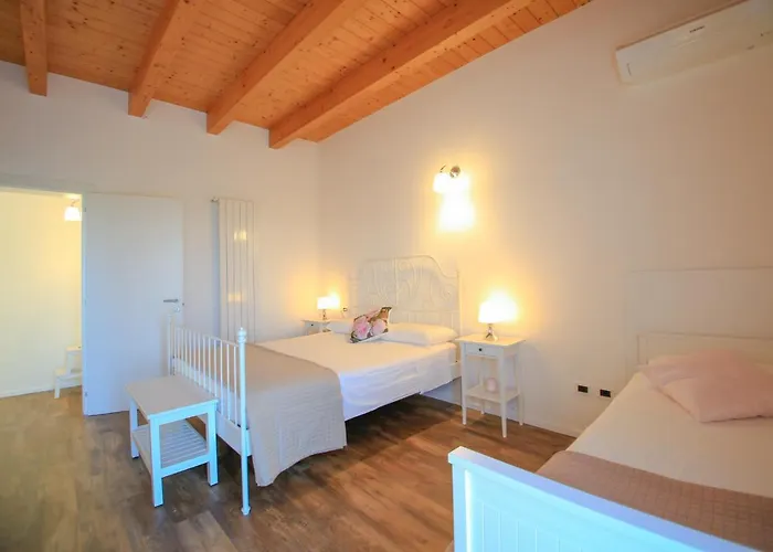 Frühstückspension Dimora Rossipinti 3*